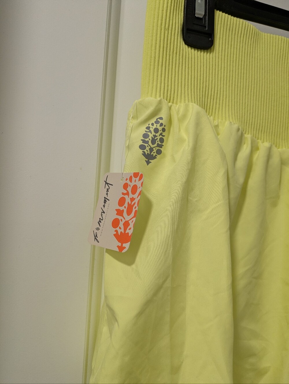 🪷 Free People FP Movement Carpe Diem Shorts In Sour Citrus, XL - Picture 6 of 8